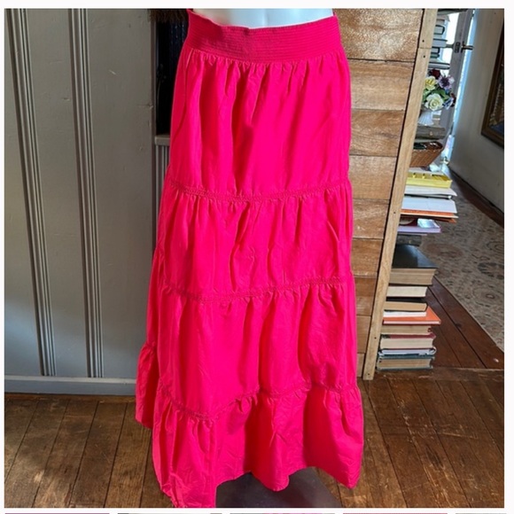 Chicos Barbie Pink Tiered Skirt worn once  sz 2 chicos( M) NOT See Through - Picture 1 of 7